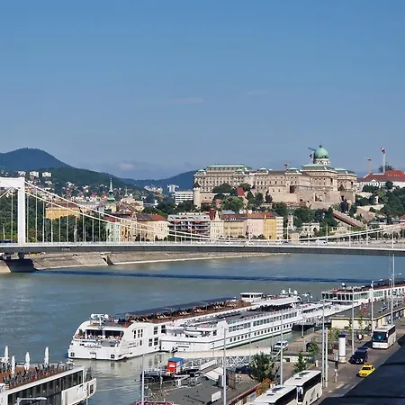 Danube Wonder View 2 * Budapeşte