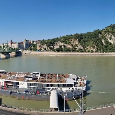 Apartment Danube Wonder View 2 Budapest