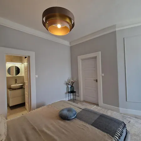 Danube Wonder View 2 Apartamento *